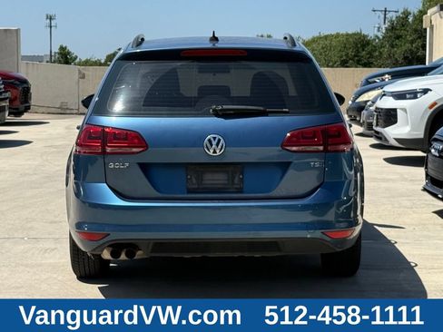 Used 2015 Volkswagen Golf S FWD image 10