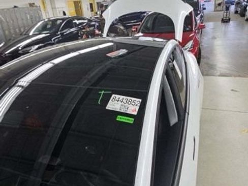 Used 2021 Tesla Model 3 Performance AWD/4WD image 18
