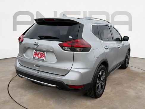 Used 2020 Nissan Rogue SV w/ Premium Package image 12