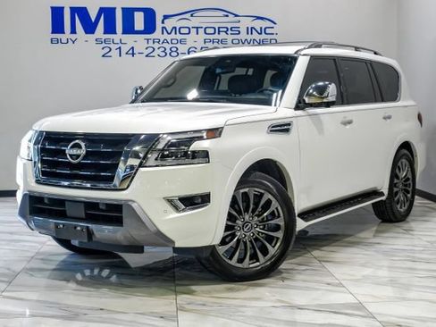 Used 2023 Nissan Armada Platinum w/ Captain's Chairs Package RWD image 2
