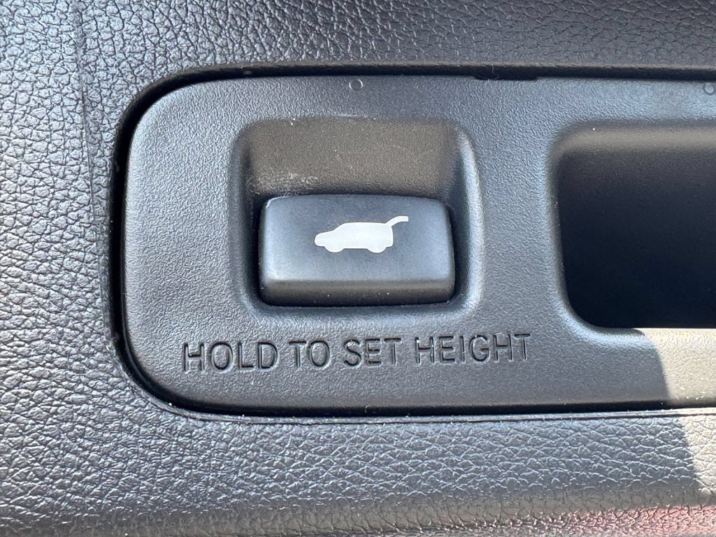 Used 2019 Honda CR-V EX-L image 16
