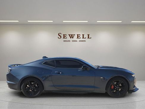 Used 2023 Chevrolet Camaro LT RWD image 5