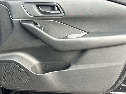 Certified 2025 Nissan Rogue S image 23