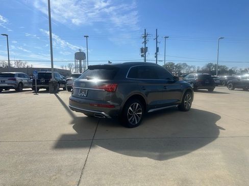 Used 2023 Audi Q5 2.0T Prestige w/ Prestige Package image 5