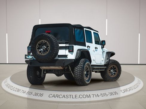 Used 2018 Jeep Wrangler Unlimited Sport S AWD/4WD image 2