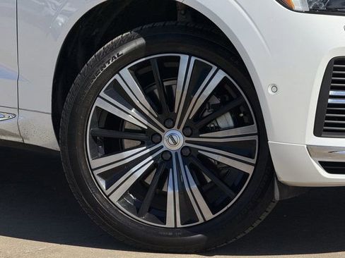 Used 2023 Volvo XC60 T8 Ultimate w/ Climate Package image 36
