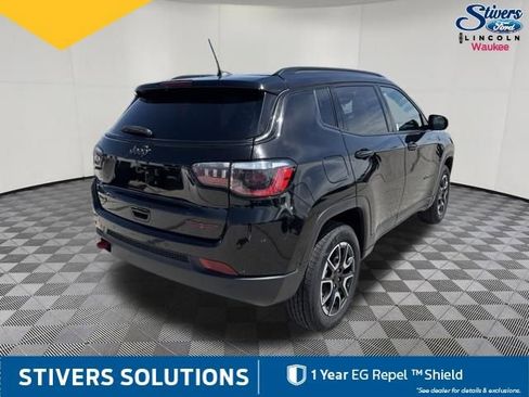 Used 2024 Jeep Compass Trailhawk AWD/4WD image 5