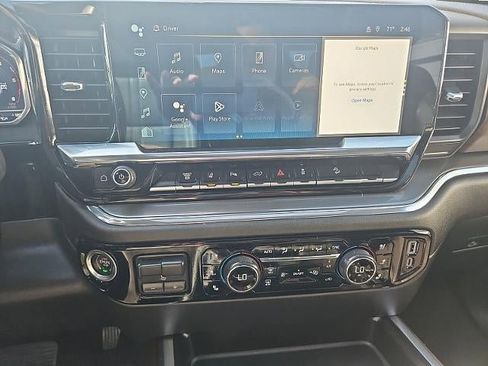 Used 2024 Chevrolet Silverado 2500 High Country w/ High Country Premium Package image 16