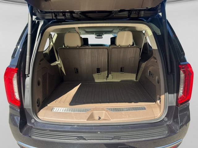 Used 2023 GMC Yukon XL Denali w/ LPO, Floor Liner Package AWD/4WD image 5