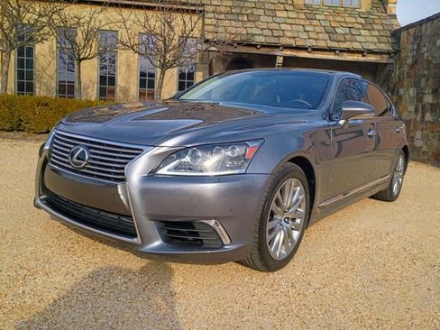 Used 2015 Lexus LS 460 L image 4