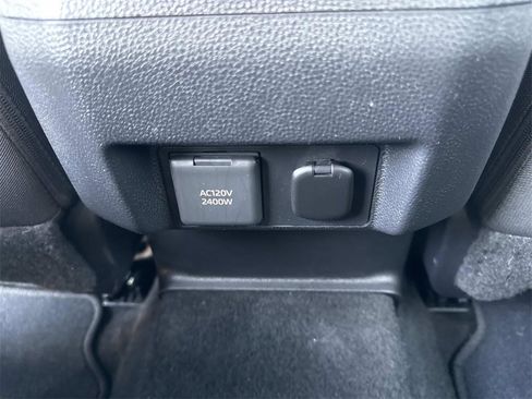 Used 2024 Toyota Tacoma TRD Sport image 26