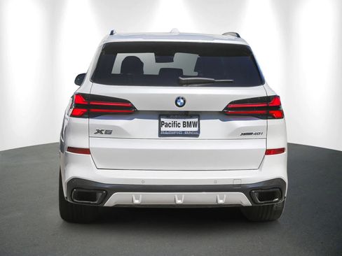 Certified 2025 BMW X5 xDrive40i w/ Executive Package image 5