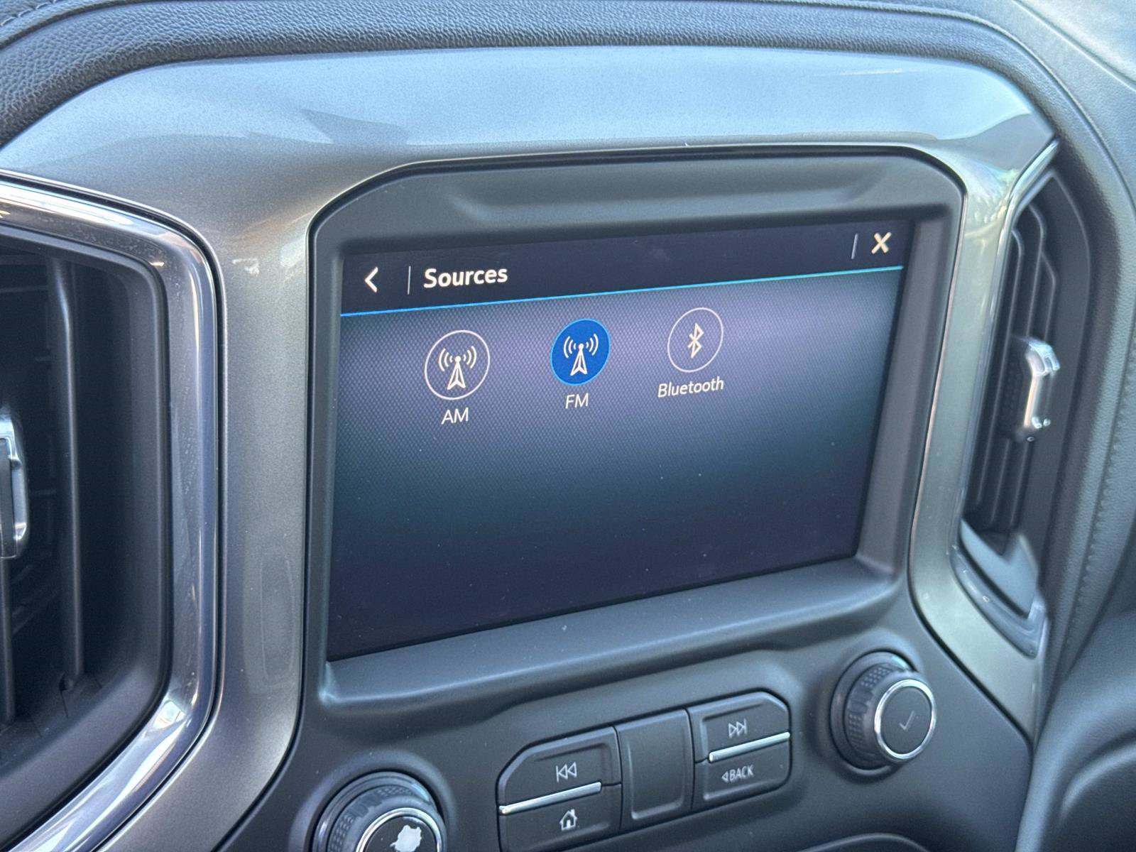 Used 2020 Chevrolet Silverado 1500 LT w/ All-Star Edition RWD image 16
