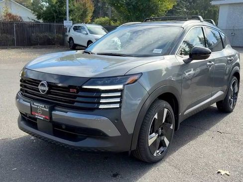 New 2026 Nissan Kicks SR w/ SR Premium Package image 3