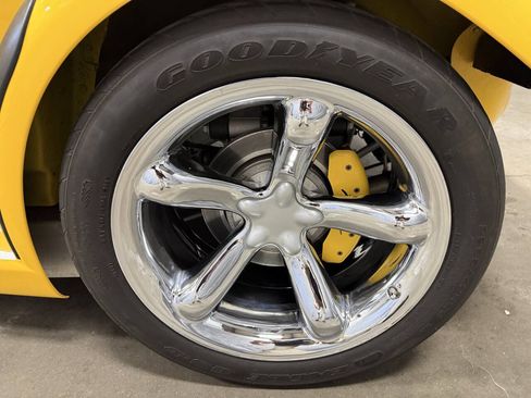 Used 1999 Plymouth Prowler RWD image 9