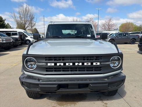 New 2026 Ford Bronco 4-Door AWD/4WD image 10