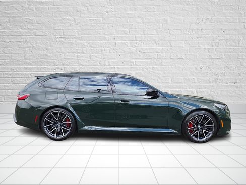 Used 2025 BMW M5 Touring w/ M Driver's Package image 7