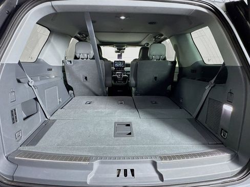 Used 2020 Lincoln Navigator Reserve w/ Luxury Package image 32