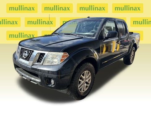 Used 2015 Nissan Frontier SV w/ SV Value Truck Package image 4