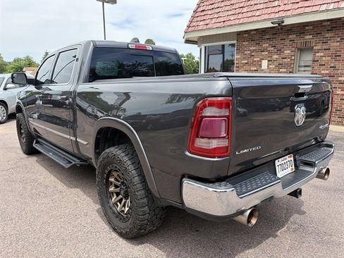 Used 2019 RAM 1500 Limited AWD/4WD image 9