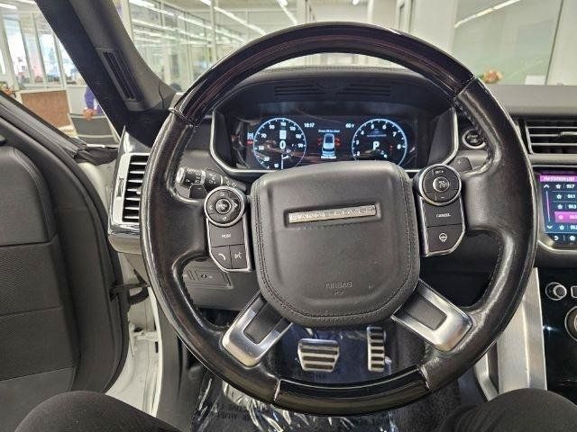 Used 2017 Land Rover Range Rover Supercharged AWD/4WD image 11