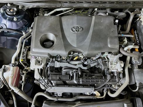 Used 2021 Toyota Camry SE FWD image 30