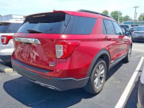 Used 2020 Ford Explorer XLT w/ Equipment Group 202A AWD/4WD image 6