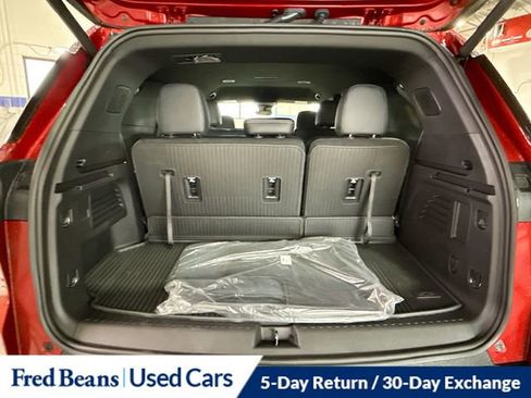 Used 2026 Chevrolet Traverse LT w/ Driver Confidence Package AWD/4WD image 32