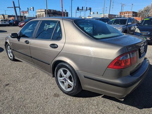 Used 2004 Saab 9-5 Arc image 8