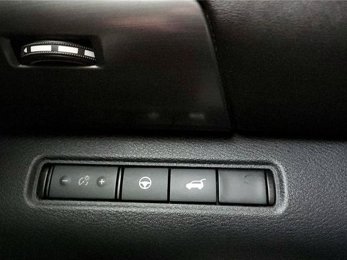 Used 2023 Nissan Pathfinder SL w/ SL Premium Package image 46