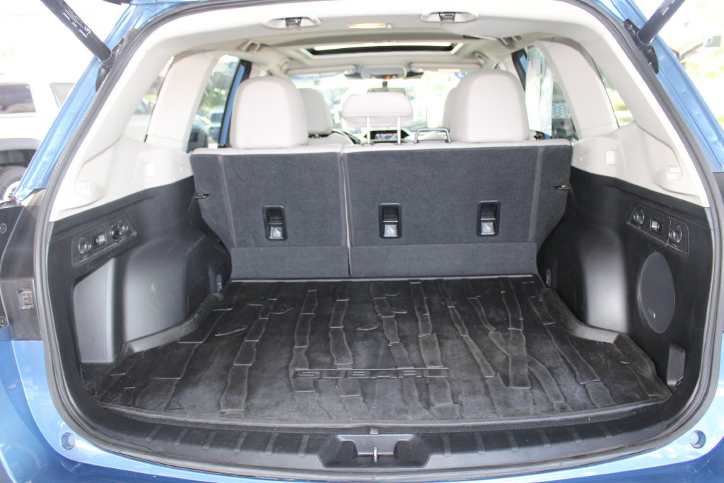 Used 2023 Subaru Forester Limited AWD/4WD image 61