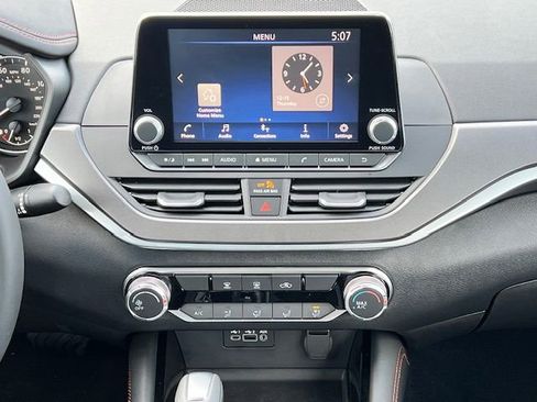 New 2025 Nissan Altima 2.5 SR image 17