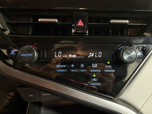 Used 2023 Toyota Camry LE FWD image 10