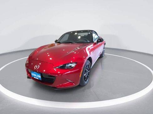 Used 2023 MAZDA MX-5 Miata Sport RWD image 4