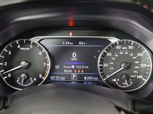 Used 2024 Nissan Altima 2.5 SR FWD image 11