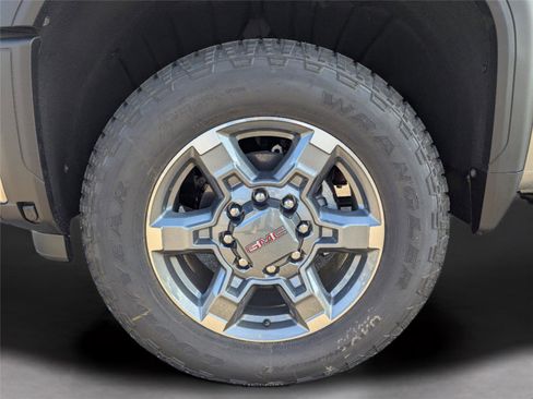 New 2026 GMC Sierra 2500 SLT w/ SLT Premium Package image 11