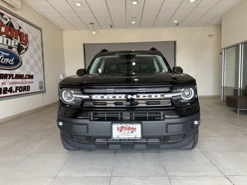 Used 2022 Ford Bronco Sport Outer Banks w/ Tech Package image 2