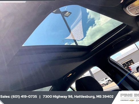 Used 2023 Dodge Charger R/T RWD image 16