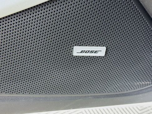 Used 2021 Chevrolet Camaro LT w/ RS Package image 18