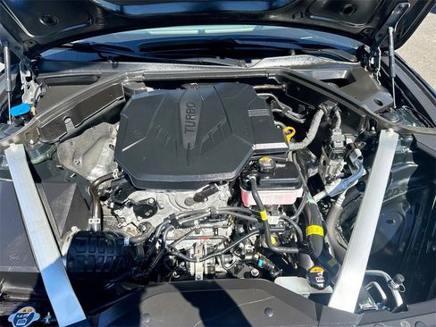 Used 2025 Genesis G70 2.5T image 31