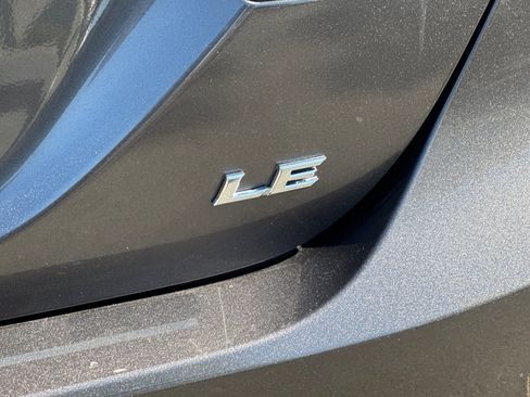 Used 2020 Toyota Camry LE FWD image 36