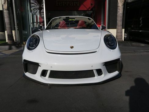 Used 2015 Porsche 911 Turbo S image 3