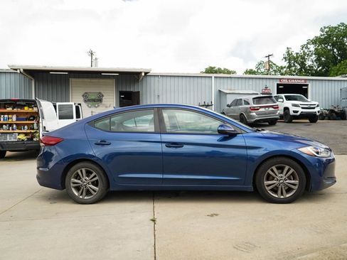 Used 2018 Hyundai Elantra SEL FWD image 3