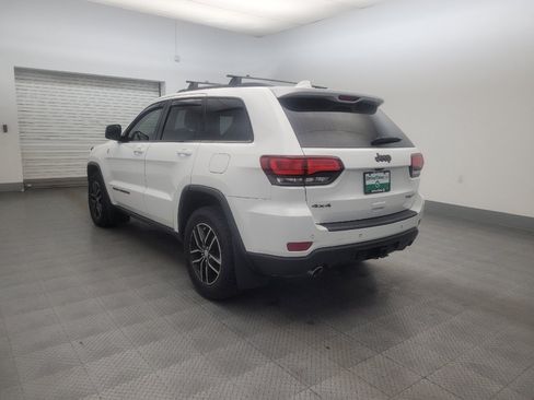 Used 2017 Jeep Grand Cherokee Trailhawk AWD/4WD image 5