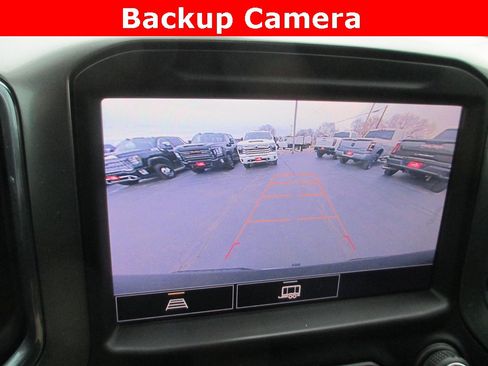 Used 2021 Chevrolet Silverado 1500 LT w/ Z71 Off-Road Package image 12