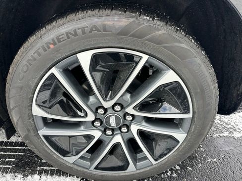 New 2026 Cadillac Optiq Sport 1 image 24