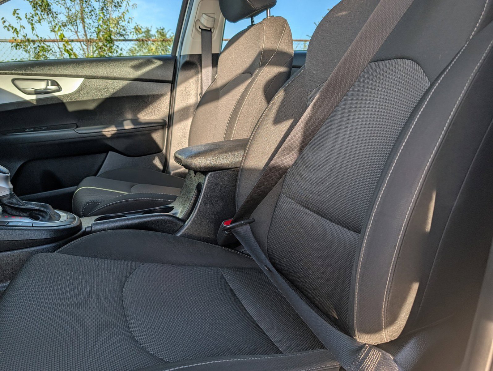 Used 2023 Kia Forte LXS w/ LXS Technology Package FWD image 16