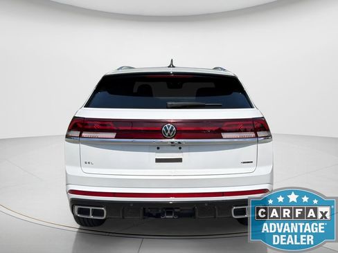 Certified 2024 Volkswagen Atlas Cross Sport SEL Premium R-Line AWD/4WD image 8