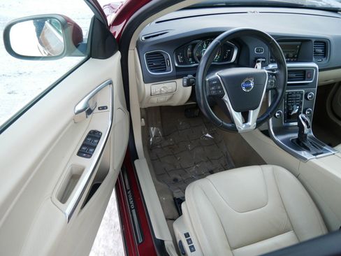 Used 2014 Volvo S60 T5 image 10