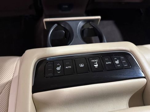 Used 2018 Lexus LS 500 AWD w/ Interior Upgrade Package image 96